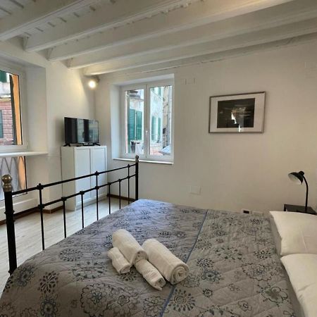 Ferienwohnung Travi E Grigio Studio Maddalena - Genovainrelax Exterior foto