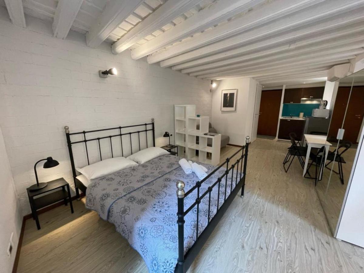 Ferienwohnung Travi E Grigio Studio Maddalena - Genovainrelax Exterior foto